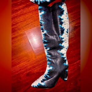 Gianni Bini snakeskin Kellie boots